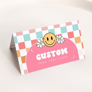 Etiqueta de comida com rosto sorridente xadrez editável, aniversário retrô descolado, emoji, cartão de barraca de comida editável para aniversário de menina de qualquer idade