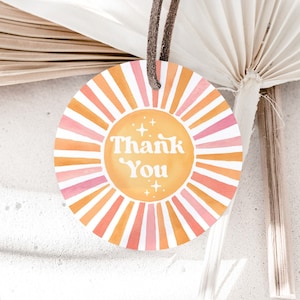 Plantilla editable de etiqueta de regalo con diseño de sol rosa, calcomanía de agradecimiento para baby shower de niña, plantilla de Canva con diseño de sol rosa, Little Ray