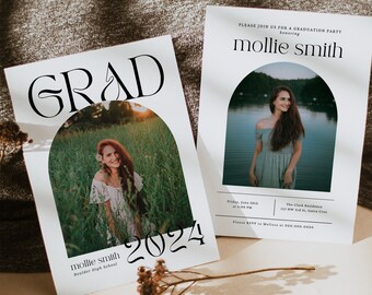 Può includere: Un invito a una festa di laurea con una foto di una persona con un vestito bianco in piedi in un campo di erba verde. L'invito è bianco con testo nero e una forma ad arco nero. Il testo recita "GRAD 2024" e "mollie smith" con le parole "Boulder High School" sotto. L'invito include anche la data, l'ora e il luogo della festa.
