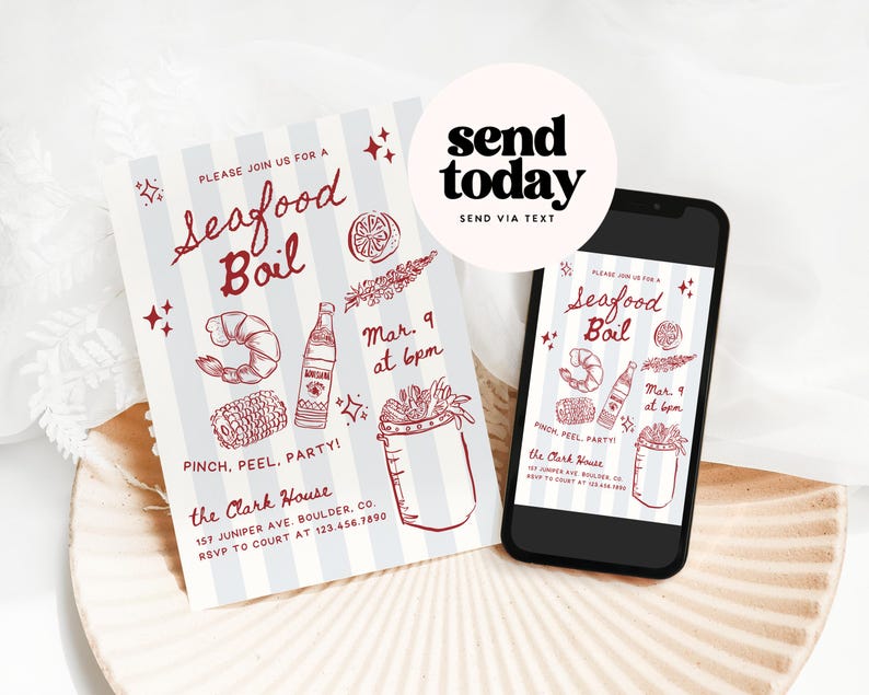 K&ouml;nnte beinhalten: Eine Einladung zum Seafood Boil mit roten Illustrationen von Meeresfr&uuml;chten und einer Flasche auf hellblauem Streifenhintergrund. Der Text lautet "Seafood Boil" und "Pinch, Peel, Party!". Ein Smartphone zeigt das gleiche Design.