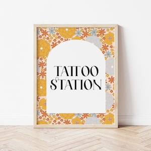 Cartello stazione tatuaggio floreale retrò, cartello tatuaggio Groovy Vibe retrò Boho floreale stampabile, download immediato, 189