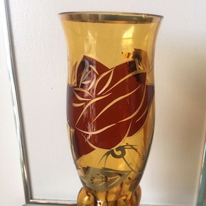 VTG Hand Blown amber color with ruby&gold infusion 9.5&#39;&#39; Czech Republic Vase