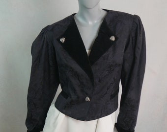 Black Cropped Blazer with Velvet Lapels
