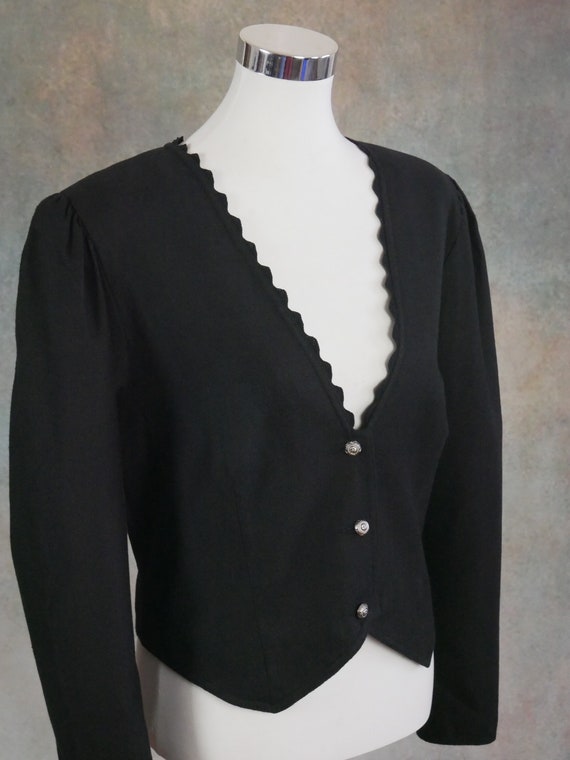 Black Cropped Blazer, 1990s European Vintage Cott… - image 6