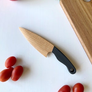 Safe Wooden Knife for Kids, Children's Utensil Montessori Knife, Toddler Butter Knife Vegetable and Fruit Cutter Black