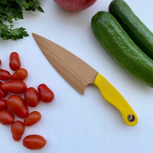 Safe Wooden Knife for Kids, Children's Utensil Montessori Knife, Toddler Butter Knife Vegetable and Fruit Cutter Yellow