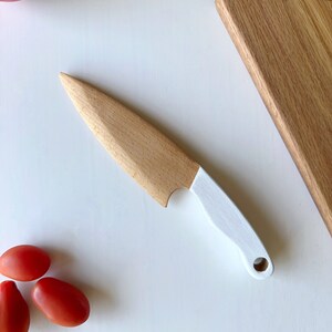 Safe Wooden Knife for Kids, Children's Utensil Montessori Knife, Toddler Butter Knife Vegetable and Fruit Cutter White