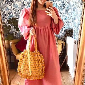 Handgemachte Damen Ballon Ärmel quadratischen Ausschnitt Midi Kleid rosa Chambray