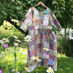 Handmade midi heirloom patchwork ladies smock dress pockets with william Morris and vintage floral fabric recycled quilted image 7