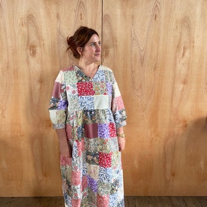 Handmade midi heirloom patchwork ladies smock dress pockets with william Morris and vintage floral fabric recycled quilted image 4