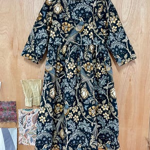 Oakmere ladies midi smock dress birds floral Morris style pockets prairie cottage core
