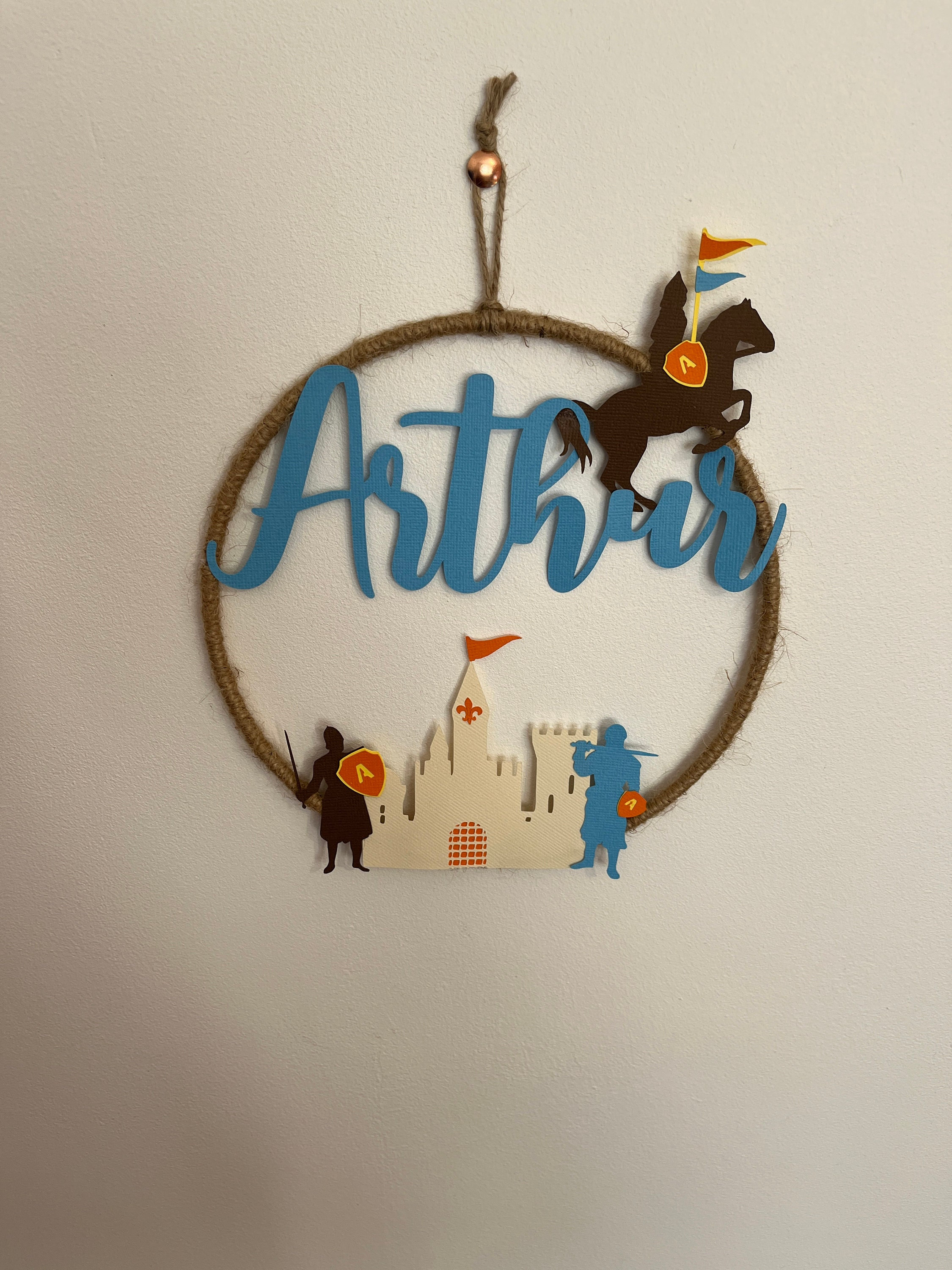 Décoration Murale Chevalier Moyen Âge avec Prénom Personnalisé , Couronne Chambre de Garçon Château 