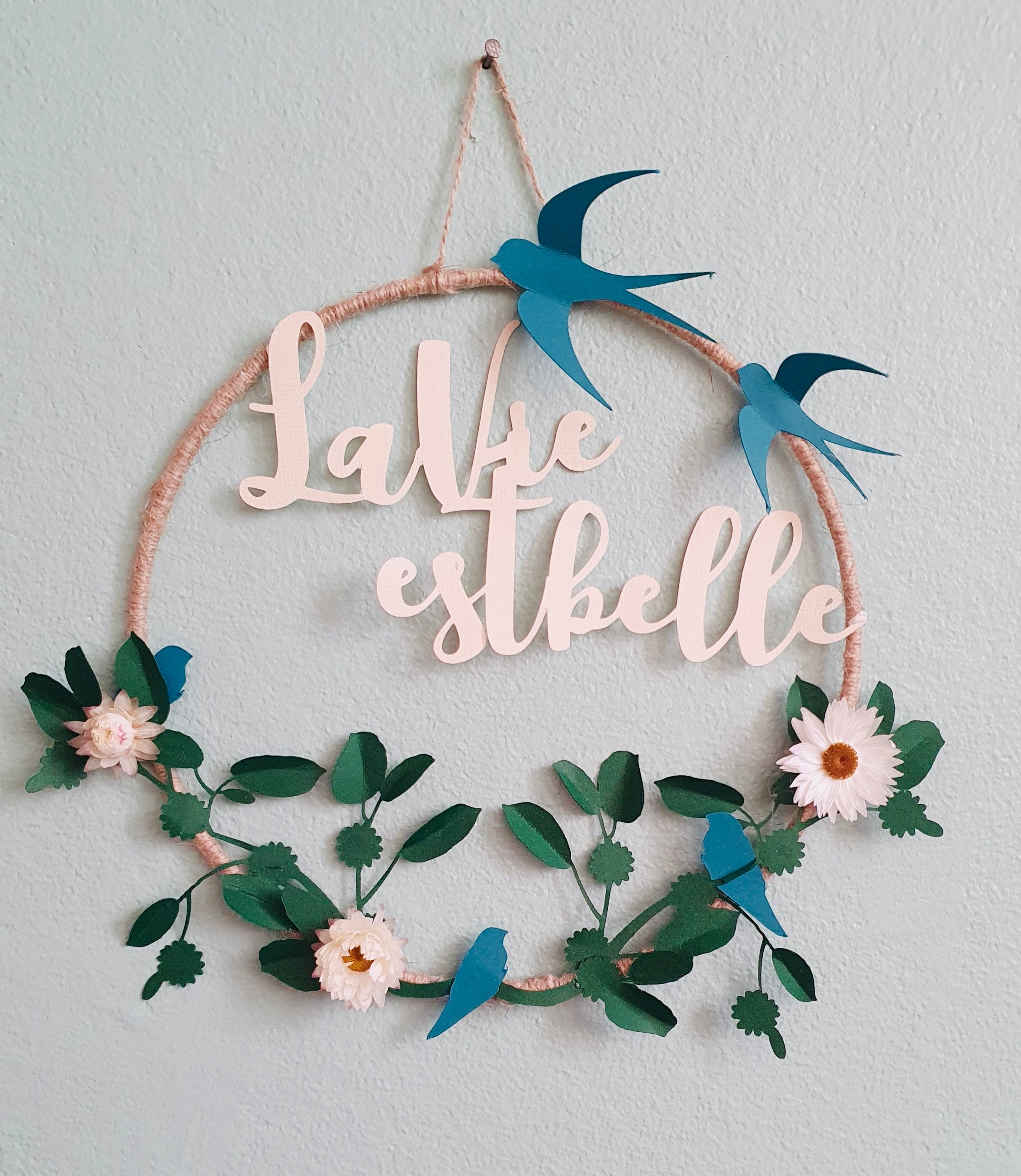 Décoration Murale - Couronne Hirondelle Oiseau Fleurs Séchées Décoration Prénom Personnalisé