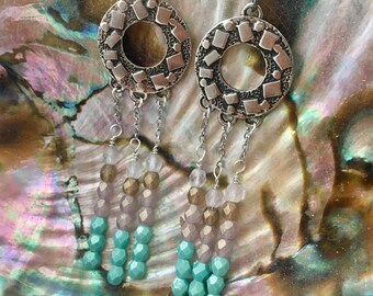 pastel chandelier earrings//colorful earrings//turquoise earrings//long earrings//chandelier earrings//beaded earrings//boho earrings