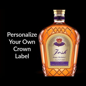 Étiquette autocollante personnalisée couronne whisky personnalisée NUMÉRIQUE ou NUMÉRIQUE | étiquette royale d'anniversaire, proposition de garçons d'honneur, étiquette cadeau, étiquette couronne