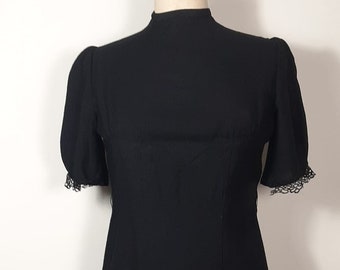 30s wool black dress with lace and covered buttons Size L DJ033