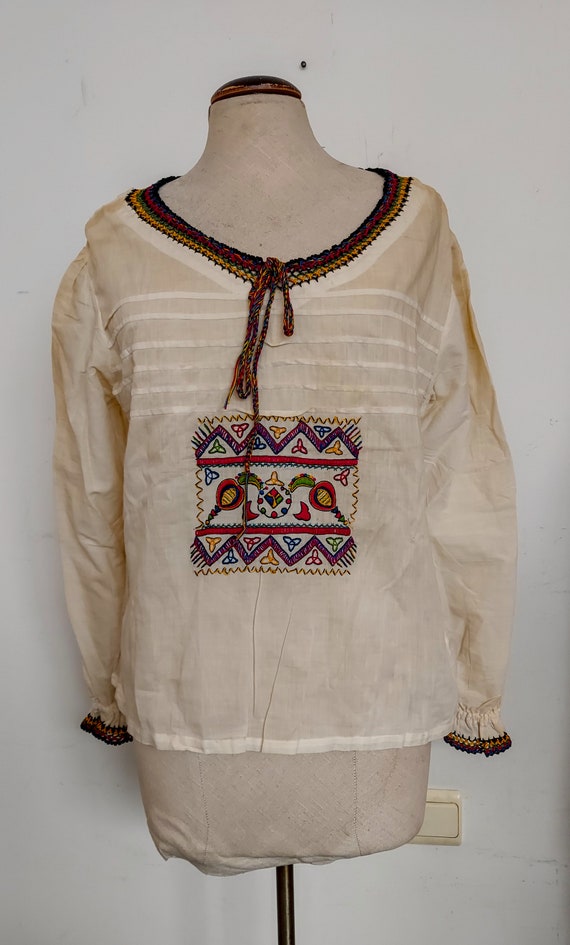 30s / 40s hand embroidered Hungarian peasant blou… - image 2