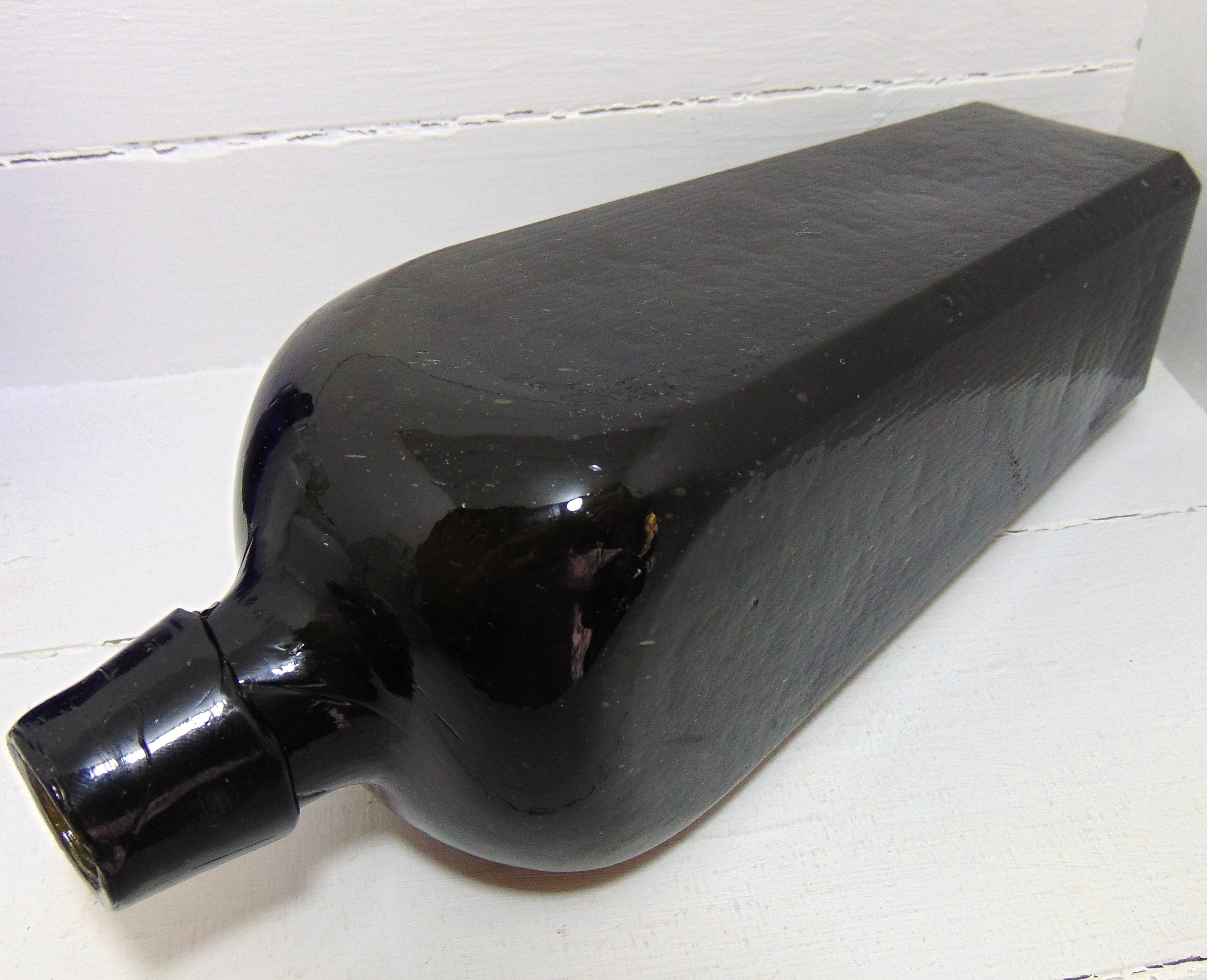 Case Gin Bottles for sale Only 3 left at 60