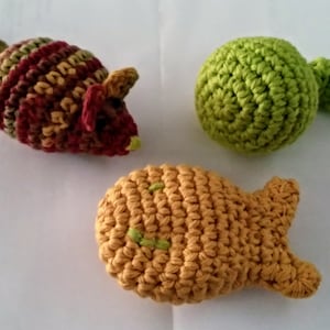 Cat Toys, Kitten Toys, Crocheted catnip toys, Mouse, Fish, ball Set of 3.
