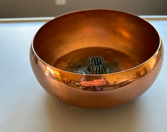 Vintage Florist Dish in Copper with Small Brass Feet - Green Pin Frog - Copper Centerpiece - Flower Frog- Vintage Garden- Vintage Florist