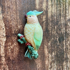 Vintage Celluloid-like Pin w/ Beautiful Parrot Design - Vintage Brooch - Parrot Pin - Vintage Jewelry - Costume Jewelry - Bird Pin - Parrot