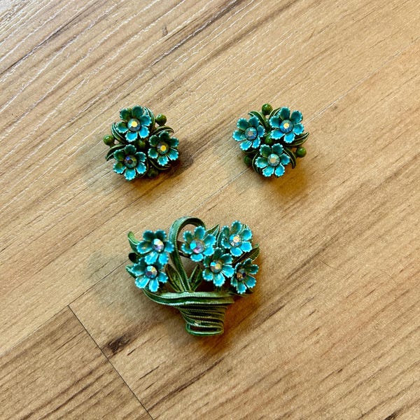 Vintage Enameled Floral Brooch and Clip-On Earring Set – Blue & Green Rhinestone