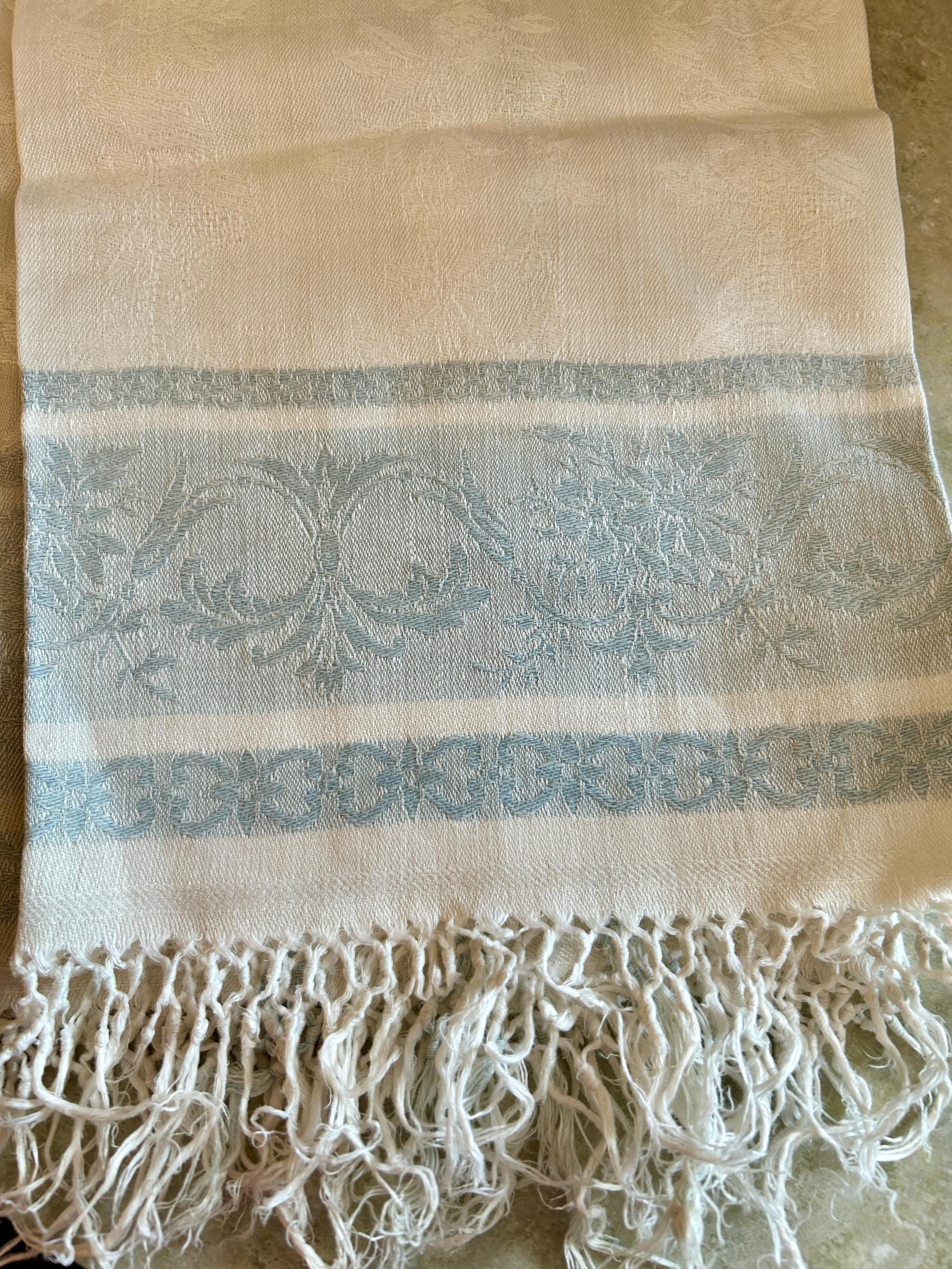 Vintage Woven Kitchen Towel with Woven Border Decor of Soft Blue - Woven Towel - Farmhouse Kitchen - Vintage Kitchen - Show Towel