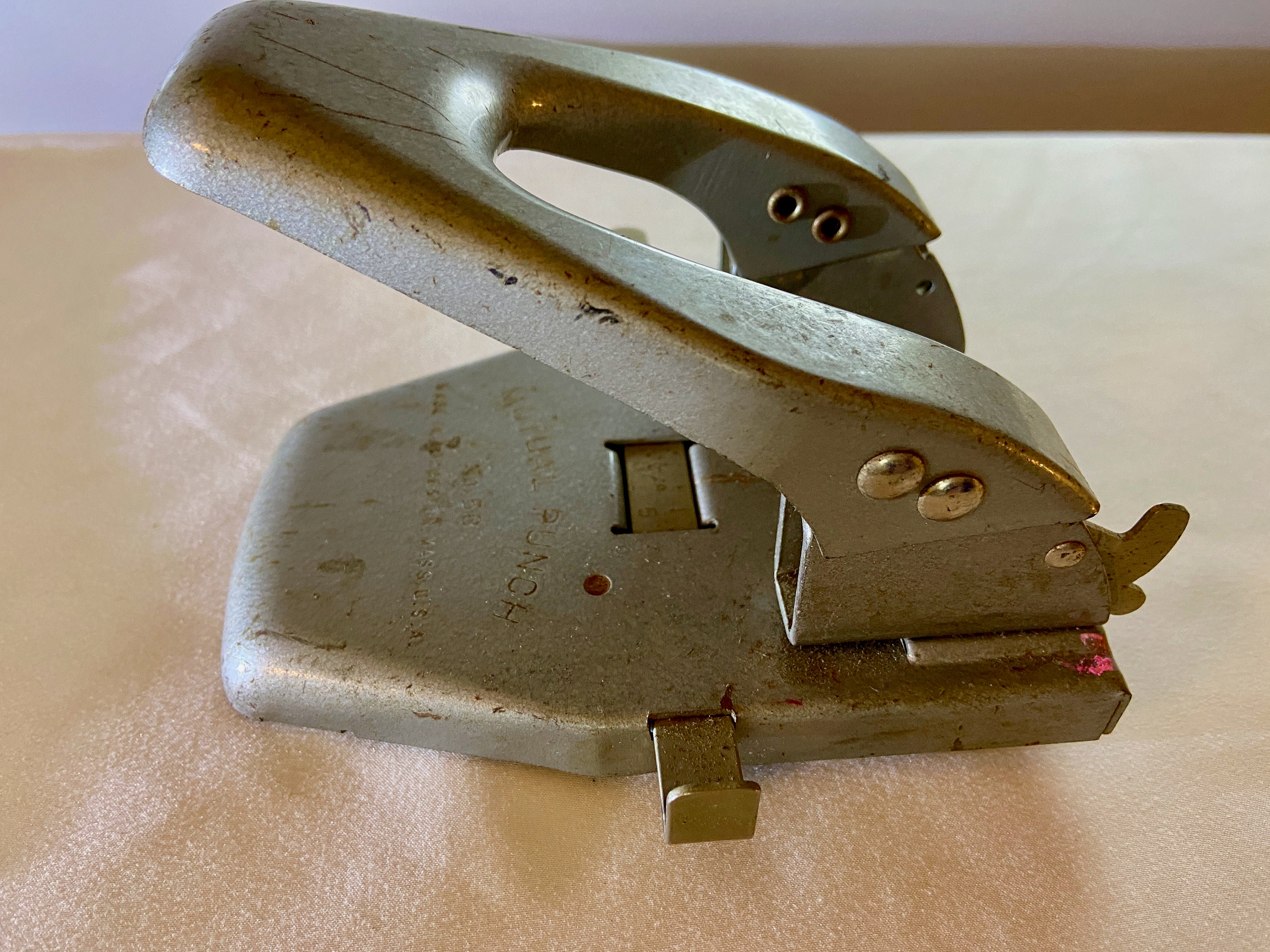 Vintage 2 Hole Punch Mutual Punch No 50 Worcester, MA Industrial Homeschool  Vintage Schoolhouse Vintage Office Equipment 
