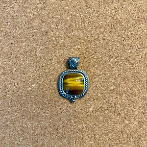 Natural Tiger Eye Gemstone Pendant, 925 Sterling Silver Pendant - Boho Pendant - Natural Jewelry - Beautiful Pendant - Jewelry Gift Idea
