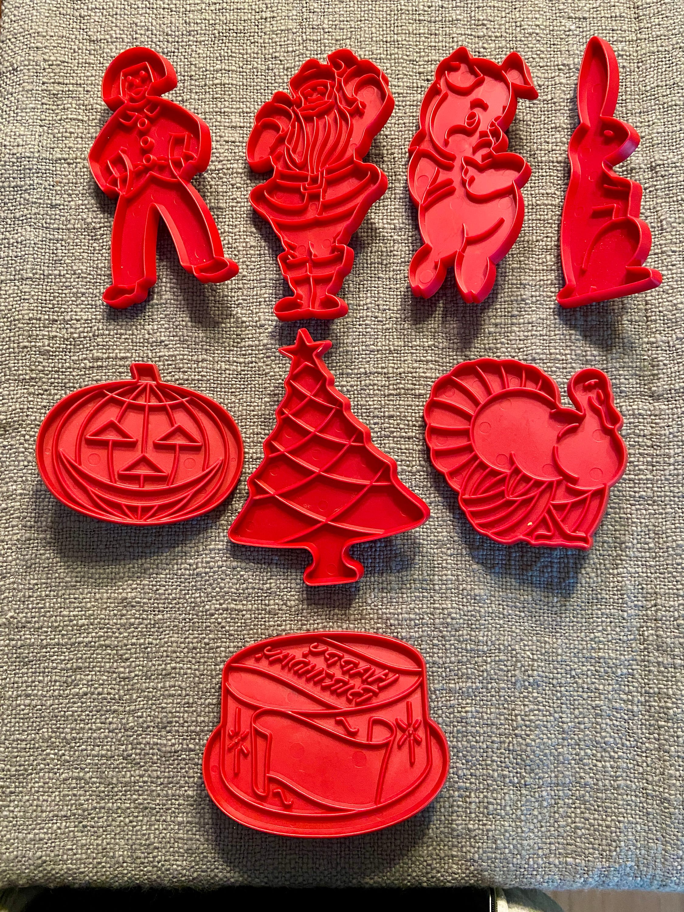 Ruby Cookie Cutter Red Tupperware Plastic Set of 8 Cookie Cutters - Holidays Through the ...