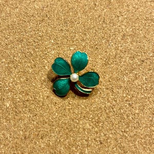 Vintage Enamel Four Leaf Clover with Pearl Center - 4 Leaf Pin Brooch - Gold Tone - St. Patrick - Irish - Ireland - St. Patty&#39;s Day Pin