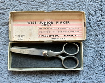 Antique Wiss Junior Pinker Model D - Vintage Shears/Scissors- Sewing Scissors- Vintage Scissors - Sewing Supply - Vintage Scissors- Scissors