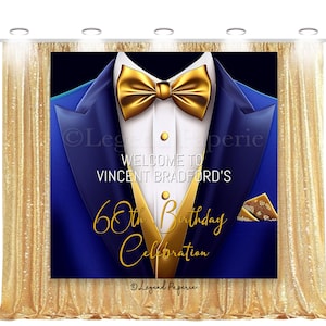 Op de afbeelding: Een blauwe en gouden achtergrond met een smokingontwerp. De tekst luidt "Welkom op de 60e verjaardag van Vincent Bradford".