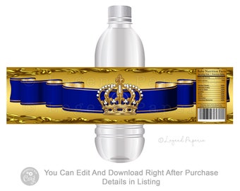 Pode incluir: Um rótulo de garrafa de água imprimível com um design dourado e azul. O rótulo apresenta uma coroa dourada com joias brancas e uma fita azul. O texto "Baby Nutrition Facts" está no lado direito do rótulo.