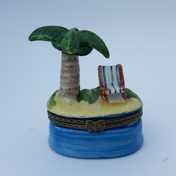 Porcelain Hinged Box Beach Palm Tree Vintage