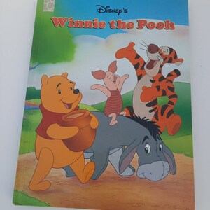 Disney&#39;s Winnie the Pooh Mouse Works Hard Back Book 1996 Vintage
