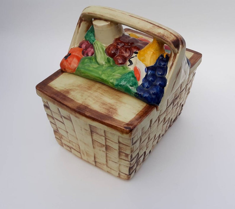 Picnic Basket Mccoy Cookie Jar Vintage With Fruits Adorable Unique