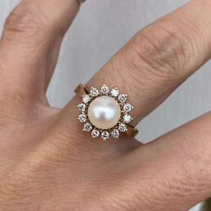 Pearl Round Diamond Halo Cocktail Ring 10k Yellow Gold