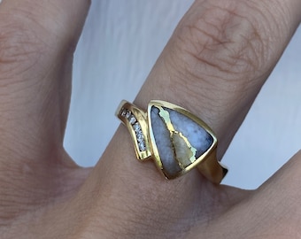 Vintage Gold In Quartz Diamond 14k Yellow Gold Band Ring