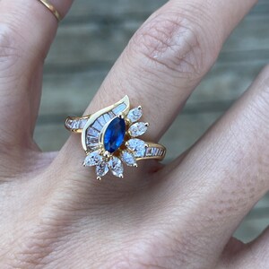 Vintage Marquise Blue Sapphire Carre Cut Diamond 14k Yellow Gold Cocktail Ring