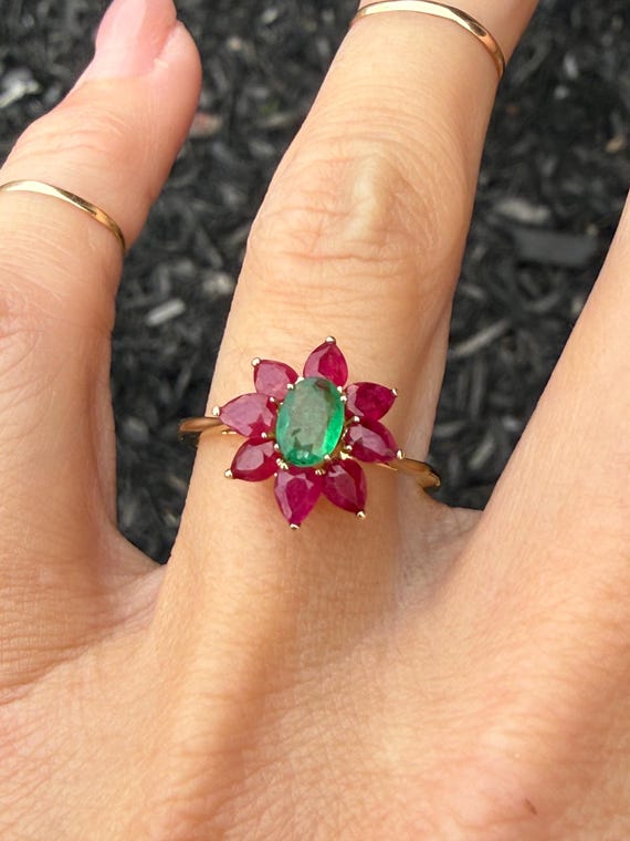 Natural Pear Ruby Oval Emerald Cluster Cocktail R… - image 9