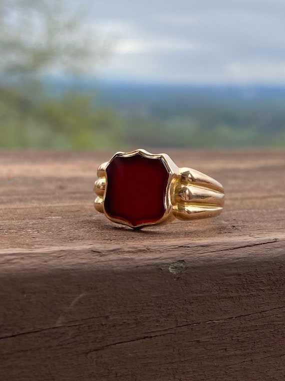 Antique Onyx Shield Crest Wax Seal Ring 18K Yello… - image 10