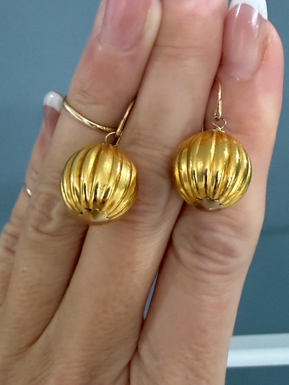 Ribbed Sphere Ball Circle Dangle Drop Shepherd Ho… - image 3