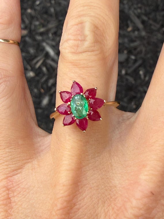 Natural Pear Ruby Oval Emerald Cluster Cocktail R… - image 6