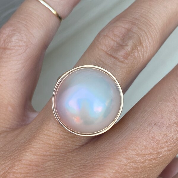 RESERVED FOR TIFFANI intage Estate White Mabe Pearl Classic Diamond Cocktail Ring 14k Yellow Gold