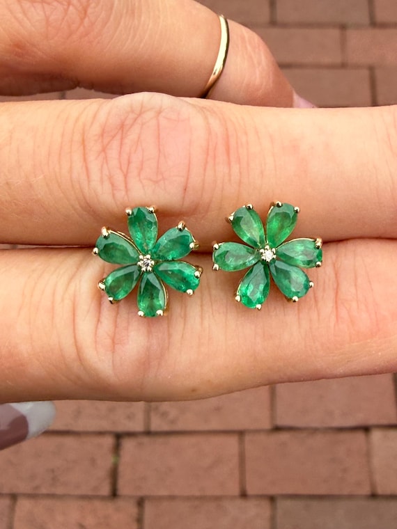 Pear Shape Green Emerald Cluster Round Diamond Fl… - image 2