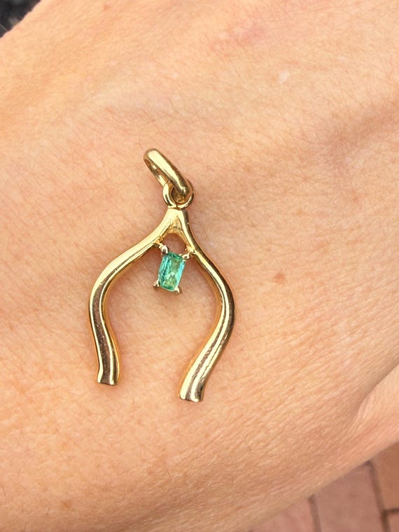 Wishbone Emerald Cut Emerald Solitaire Pendant Ch… - image 9