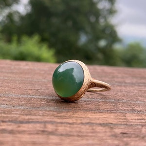 Vintage Estate Green Onyx Cabochon Cocktail Ring 14K Yellow Gold