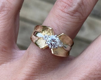Vintage Natural Round Diamond Engagement Ring or Cocktail Ring 14k Yellow Gold and White Gold
