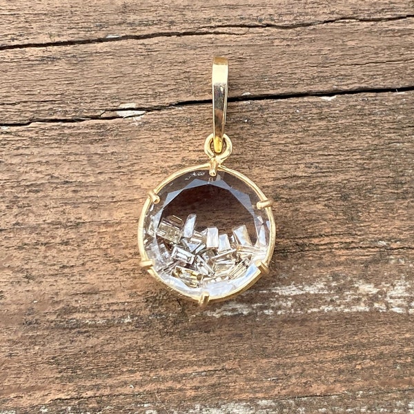 Small Round Faceted Quartz .80ctw Baguette Diamond Shaker Pendant 14K Yellow Gold